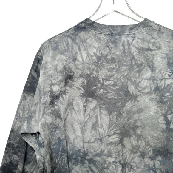 VINTAGE The Mountain Wolf Long Sleeve Unisex All Over Graphic Tee Sz M - Picture 9 of 9